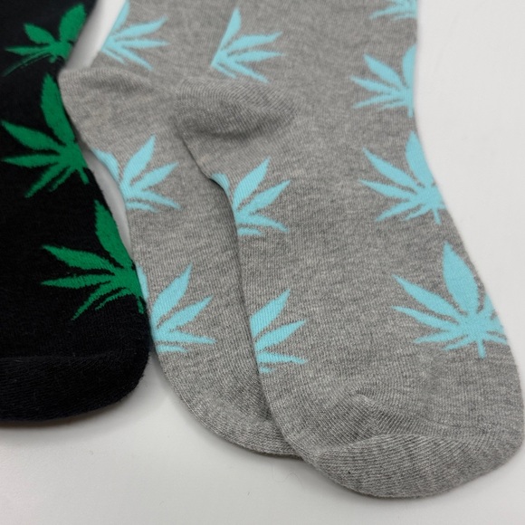 Leaf Pattern socks - Picture 2 of 5